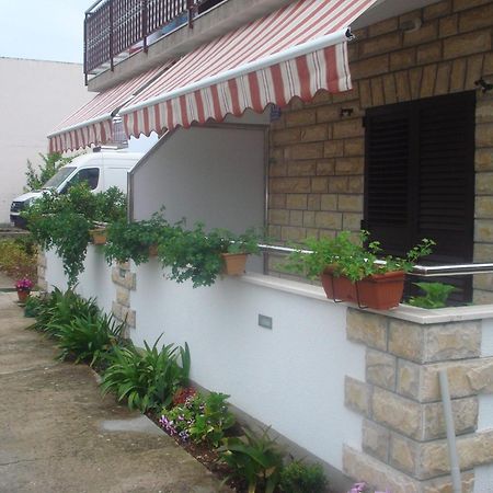 Apartments Dalmacija Рогозниця Екстер'єр фото