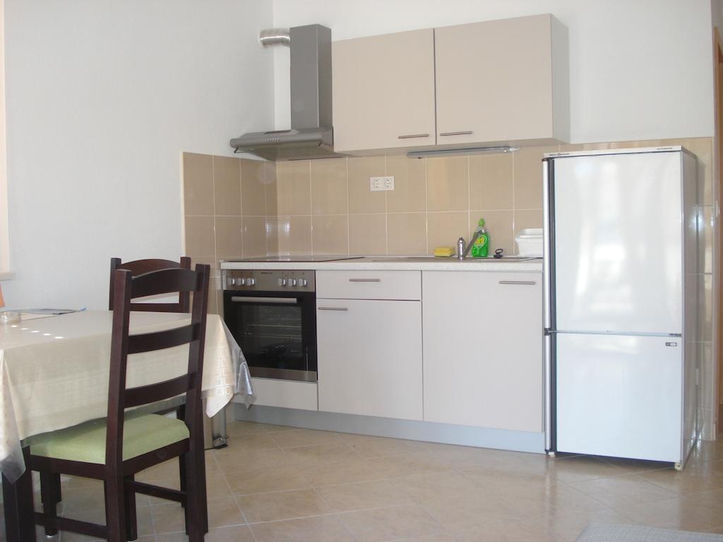Apartments Dalmacija Рогозниця Номер фото