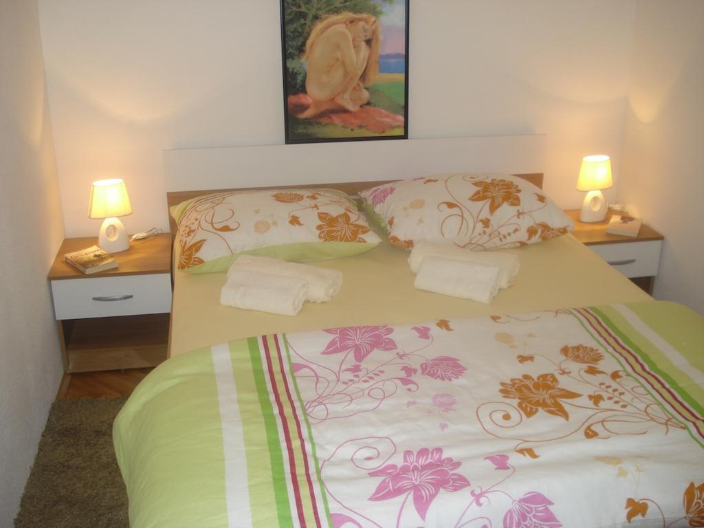 Apartments Dalmacija Рогозниця Номер фото