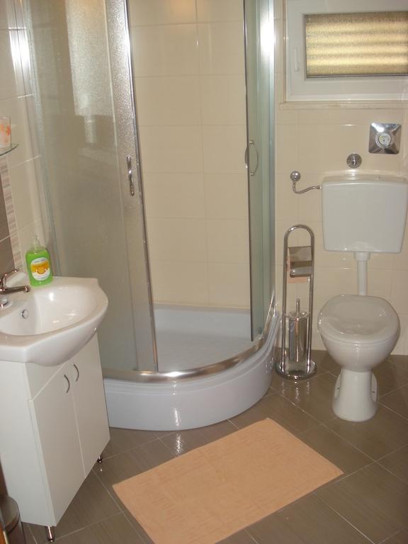 Apartments Dalmacija Рогозниця Номер фото